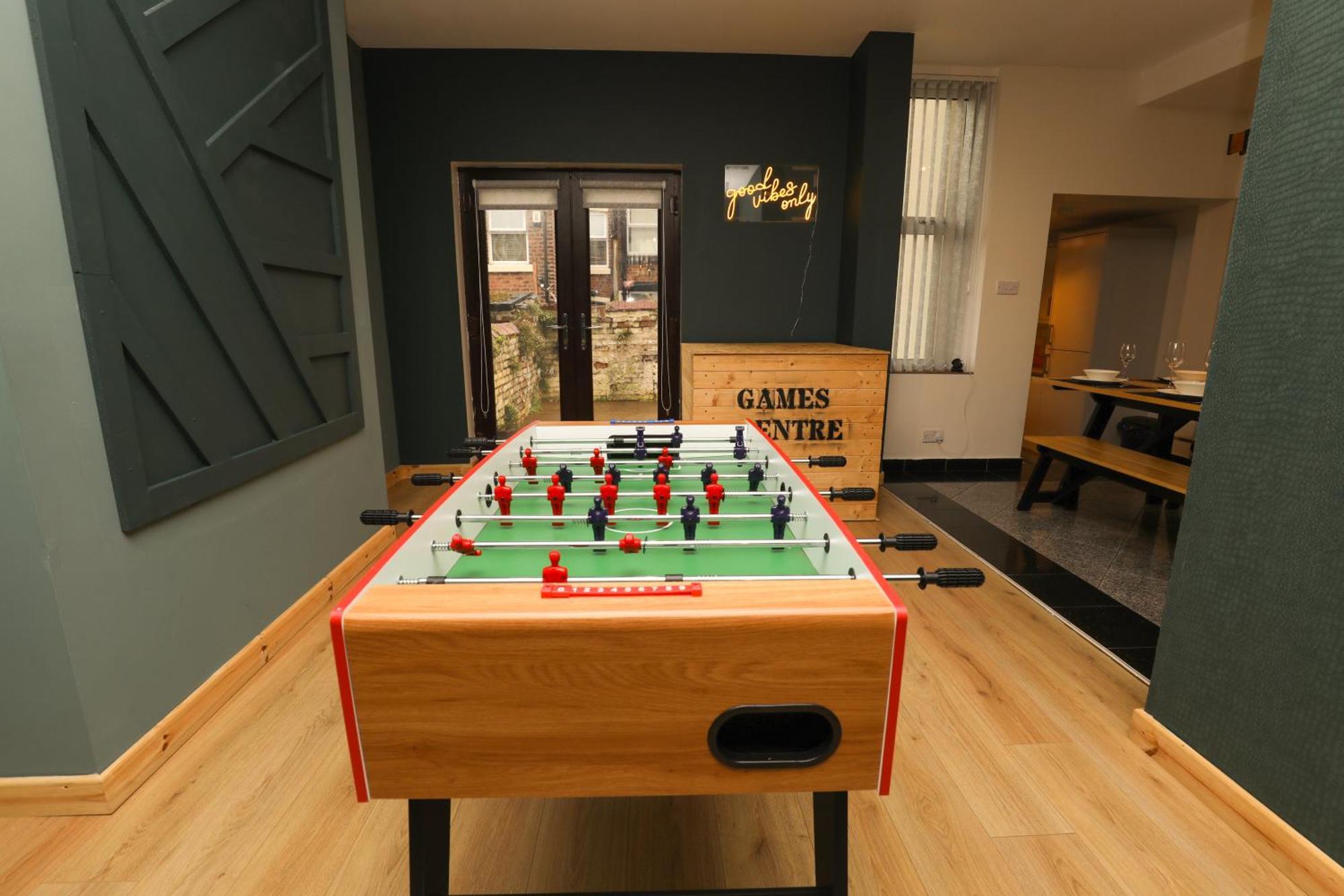 Anfield Luxe Retreat - Stylish Stay With Parking - Steps From Stadium - Short Drive To City Centre Liverpool Ngoại thất bức ảnh